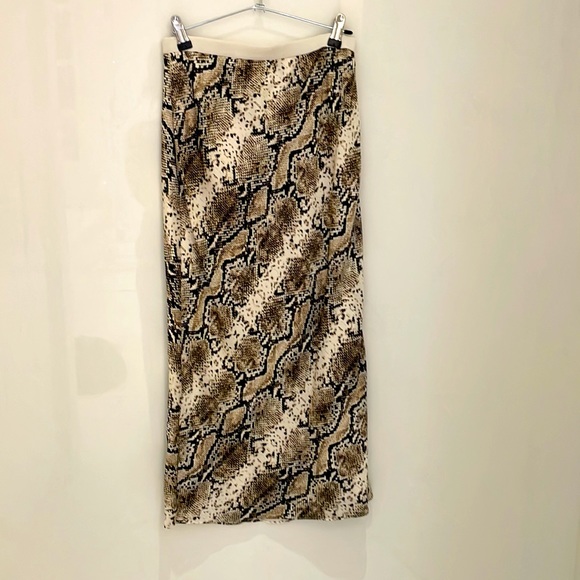 Two piece Cami NYC Set - Picture 2 of 3